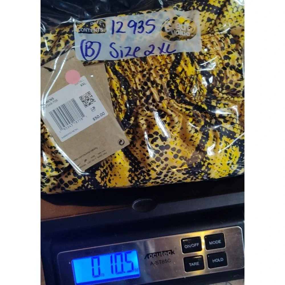NIKE FLY Women 2XL Vivid Sulfur DRI-FIT Loose Snake Print Basketball Shorts NEW‎
